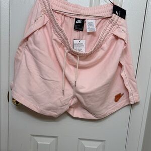 Nike Women's Soft Pink Athletic Shorts XL